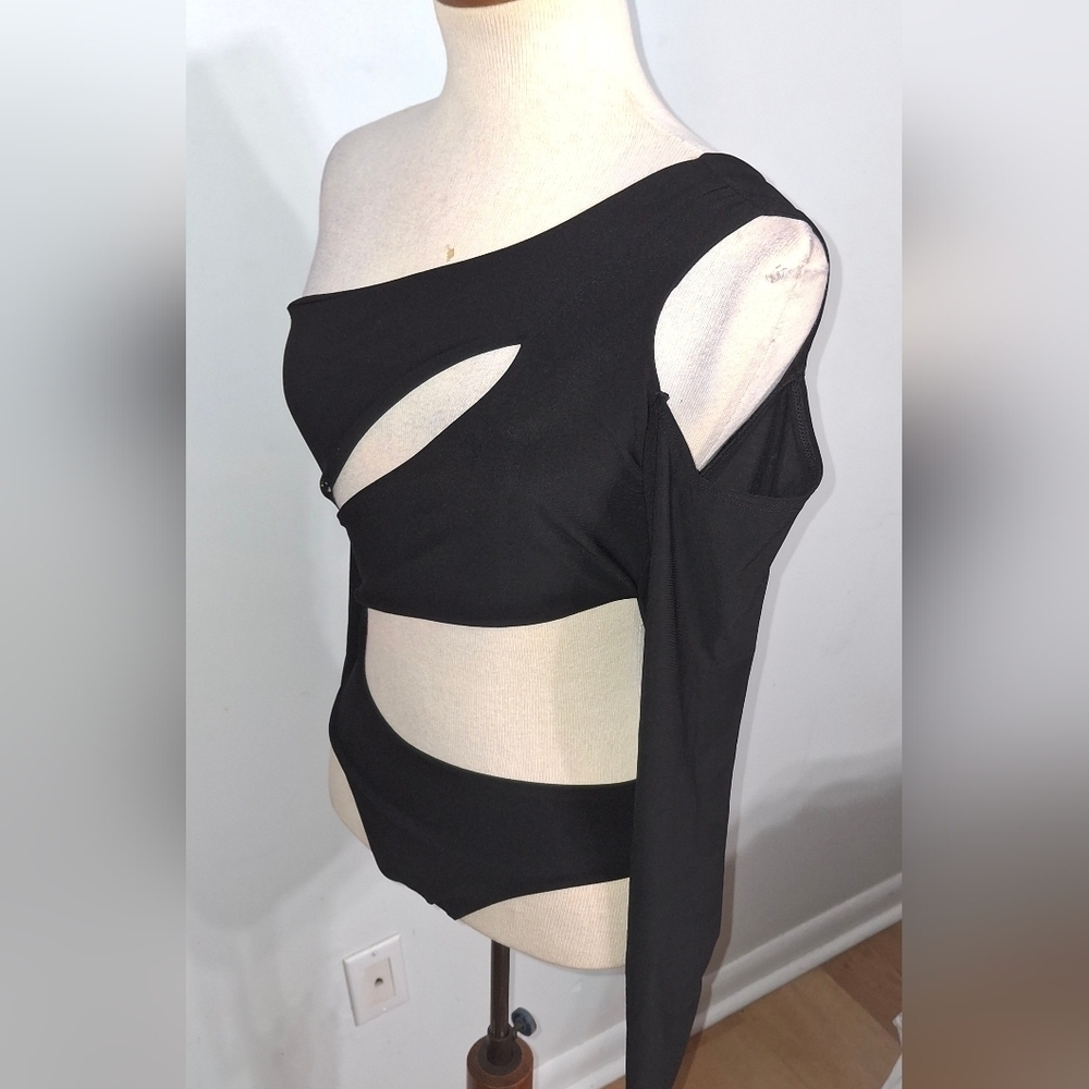 Fashion Nova- Cutting Close Off Shoulder Bodysuit- W Sz Small - Picture 4 of 9